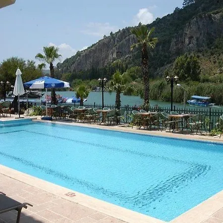 Ξενοδοχείο Tezcan 3*